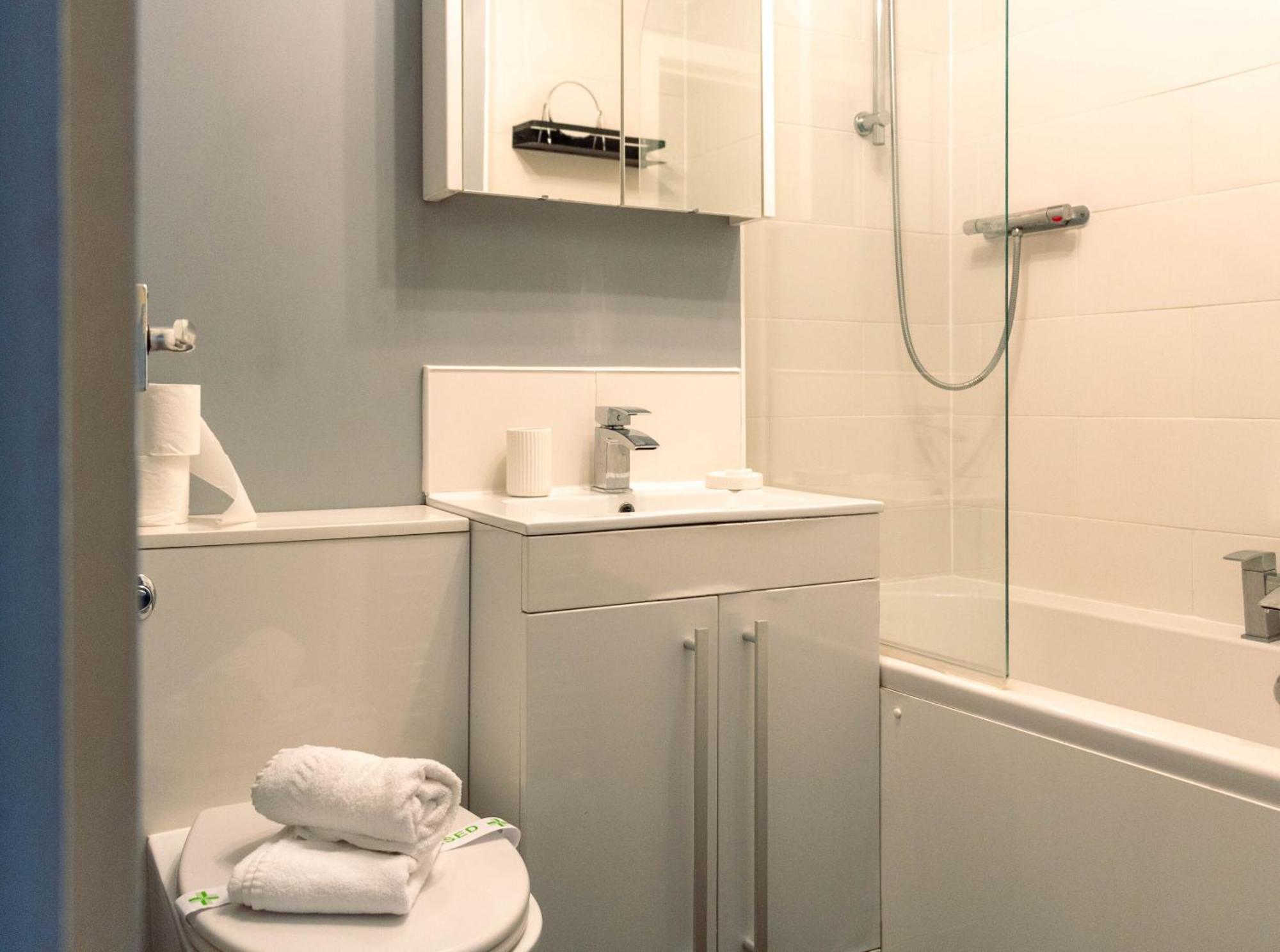 Stock Street Apartment Paisley Exteriér fotografie